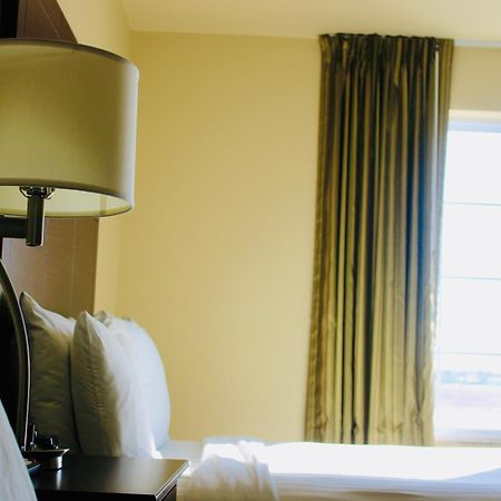 Cobblestone Hotel & Suites - เดวิลส์เลค ภายนอก รูปภาพ