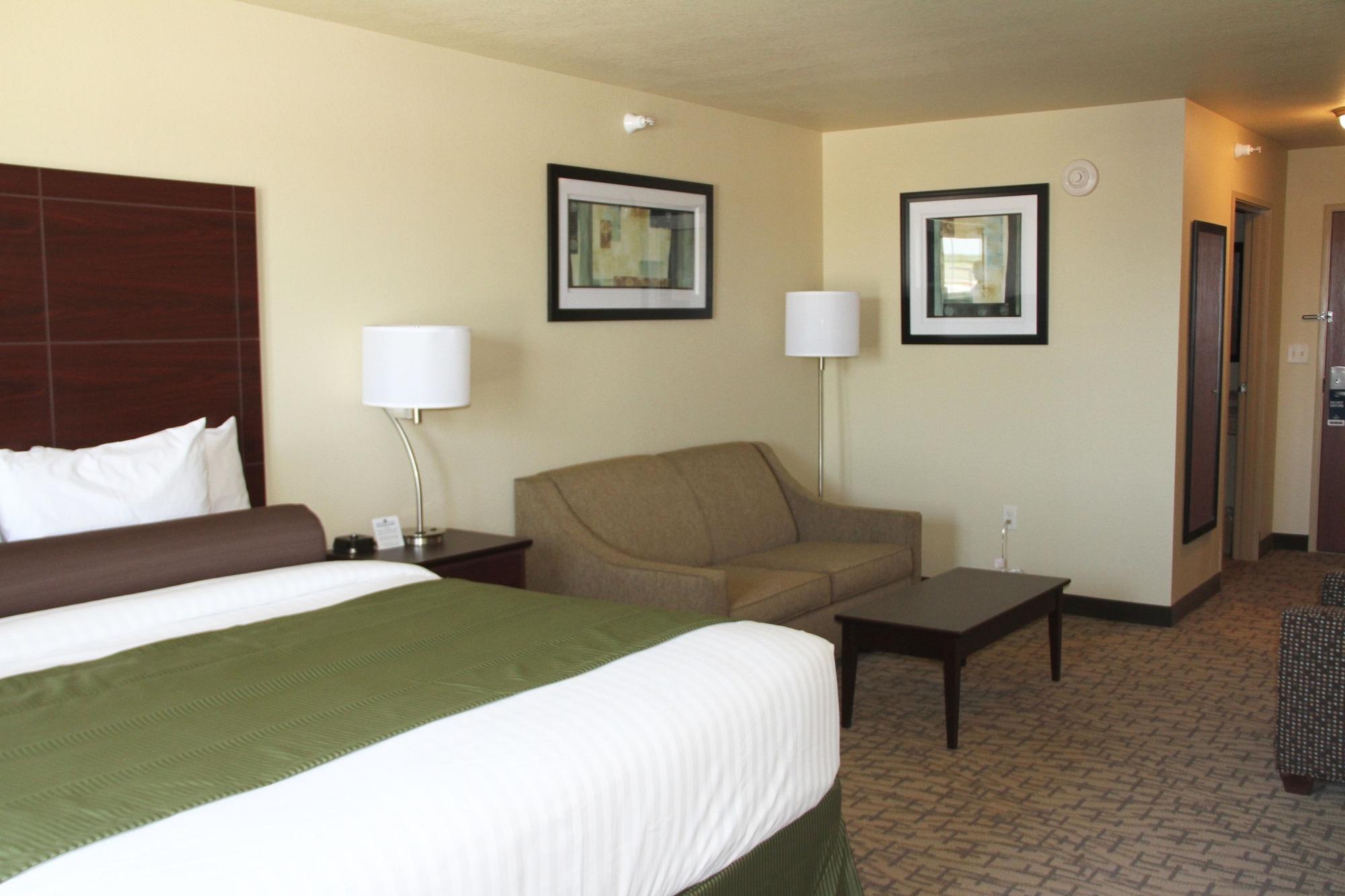 Cobblestone Hotel & Suites - เดวิลส์เลค ภายนอก รูปภาพ
